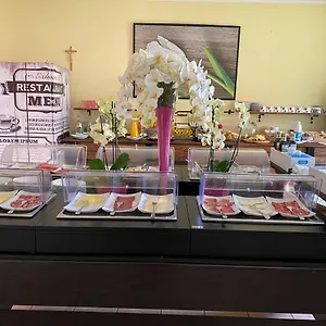 https://casa-albergo-sorriso-only-adults.it-lombardy.com