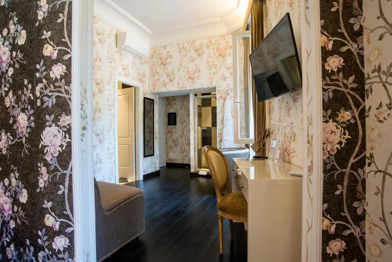 Via Veneto Suites Rzym Pensjonat