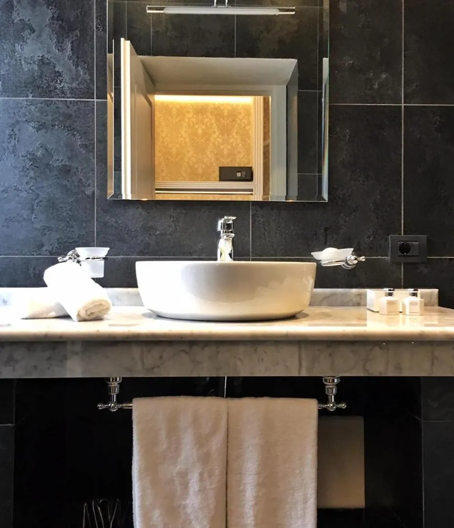 *** Guest house Via Veneto Suites Rome Italy