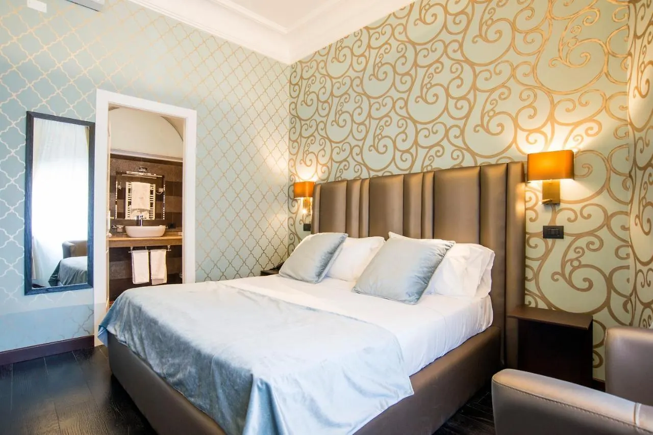 Via Veneto Suites Roma 3*,  Italia